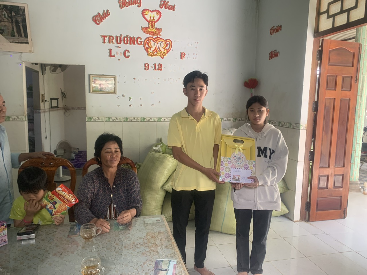Chương trình công tác đội năm học 2024 - 2025 về việc giúp đỡ các bạn Đội viên có hoàn cảnh khó khăn